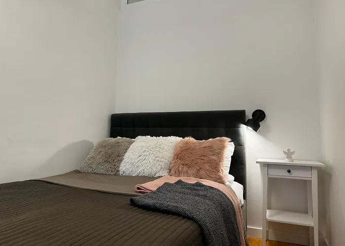 Cozy Appartment In The Heart Of Old Town With Free Parking
